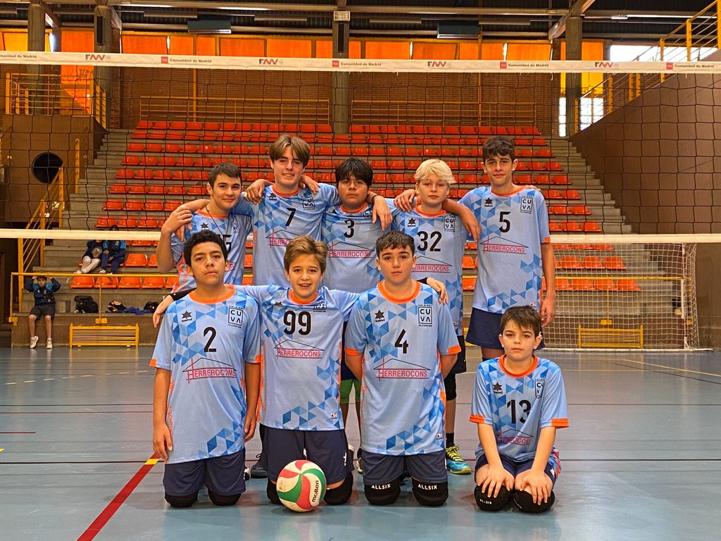 https://api.clupik.com/clubs/2276/teams/119587/picture/855152bf-0f9e-4159-b4d9-43420b8ca59d.large.jpg