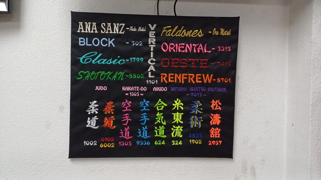 https://api.clupik.com/clubs/24060/shop/image/73318?format=large