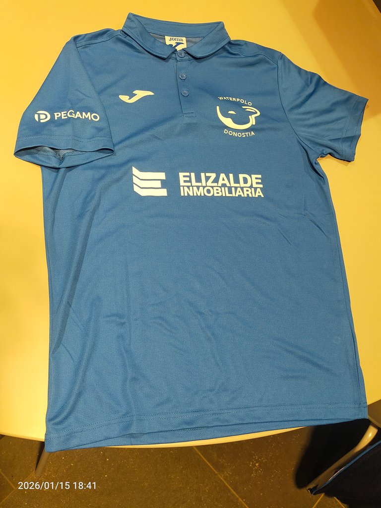 https://api.clupik.com/clubs/24441/shop/image/77196?format=large