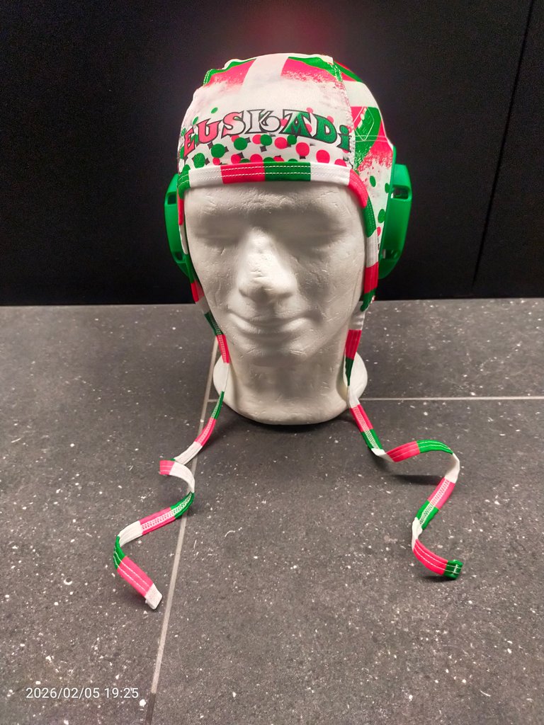 https://api.clupik.com/clubs/24441/shop/image/77683?format=large