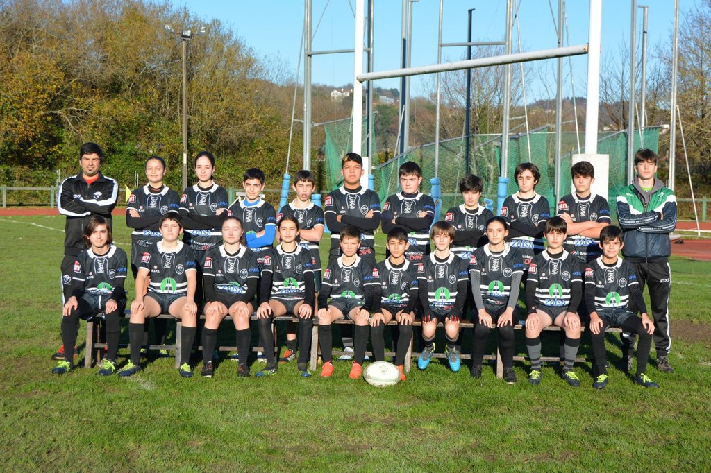 https://api.clupik.com/clubs/3600/teams/71870/picture/25db7921-3870-44f4-bb00-70b4eff162ff.large.jpg