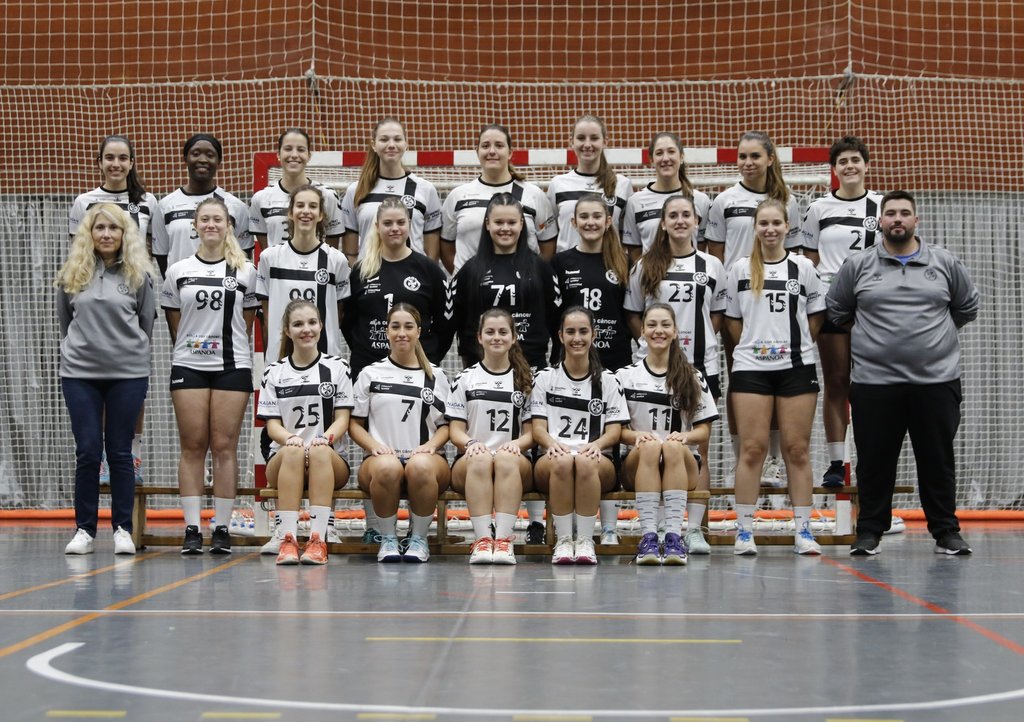 https://api.clupik.com/clubs/3624/teams/119706/picture/4b03e41d-f0bb-44e0-b120-ea307ba3fccb.large.jpg