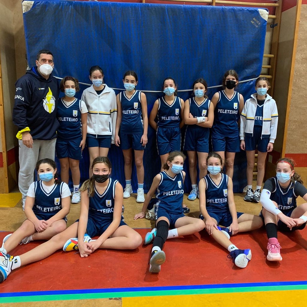 https://api.clupik.com/clubs/470/teams/78193/picture/4636e793-3945-4061-8428-da28ae3a6340.large.jpg