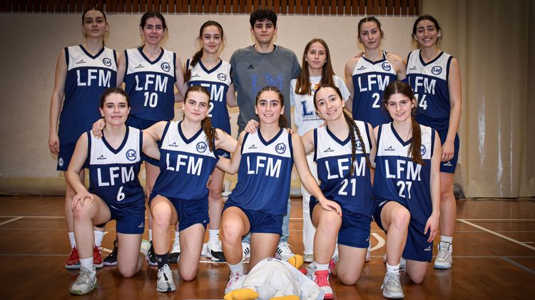 https://api.clupik.com/clubs/5697/teams/387205/picture/b654a52b-e89d-461a-bacf-2d4b316df129.medium.jpg