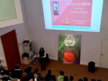 https://api.clupik.com/publication_images/3b65c9c1-a6e8-42a2-ae97-1311dac041f7.thumbnail.jpg