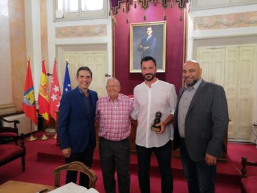 https://api.clupik.com/publication_images/974994f8-d3d5-477f-a219-969a237516db.thumbnail.jpg